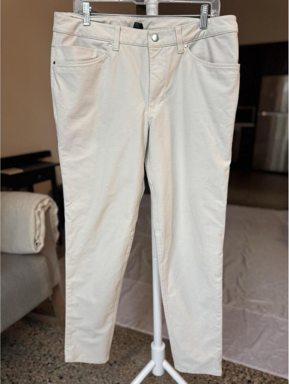 Lululemon Men’s White Pants Sz 34